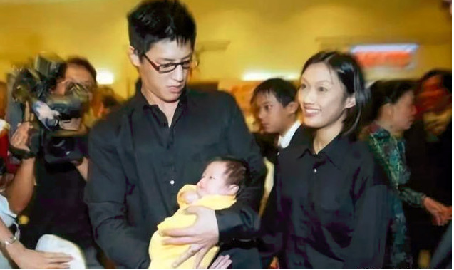 林姮怡 薰衣草,蒋友柏老婆(蒋友柏15年童话婚姻破灭后续)