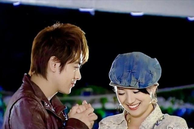 就让我留在轮回的边缘等一道光线什么歌，就让我留在轮回的边缘等一道光线歌词（《放羊的星星》将翻拍）