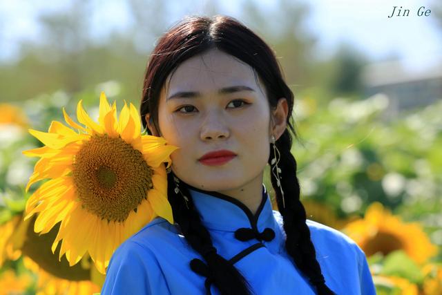 群山的好词好句，群山之巅好词好句（群山如黛 岁月萦香）