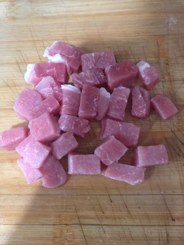 樱桃肉的家常做法，四川樱桃肉的家常做法（一口一个的做法+配方）