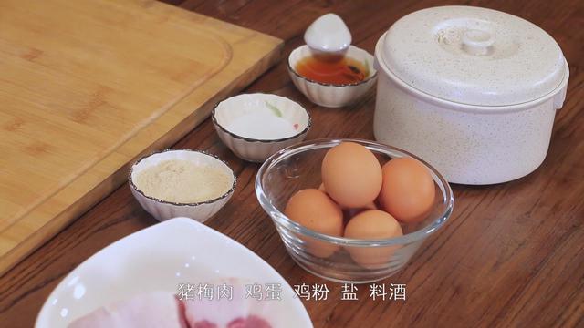 南昌正宗瓦罐汤怎么做，学做南昌瓦罐汤（家庭自制南昌瓦罐汤——鸡蛋肉饼汤）