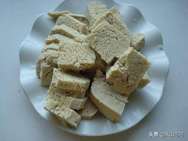 冻豆腐可以冻多久，冻豆腐可以冻多久不坏（教你冻成好吃的冻豆腐）