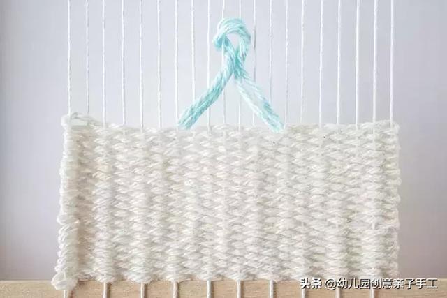 创意书签制作方法，阅读书签制作（毛线创意手工-杯垫、书签和挂饰）