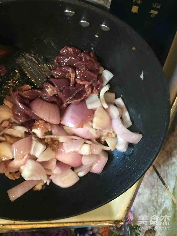 鸭肝的热量，鸭肝的热量是多少大卡（猪身上最“金贵”的一块肉）