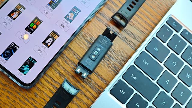 智能手环怎么充电，手环手表怎么充电（华为手环4上手体验）