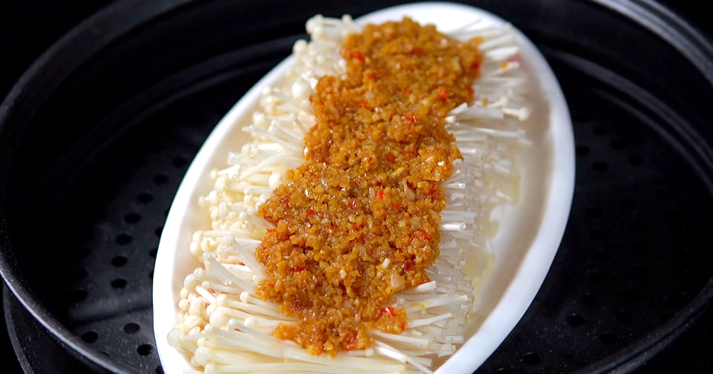 图片[5]-【蒜蓉金针菇】做法步骤图 蒜香美味 比烧烤摊还要好吃-起舞食谱网