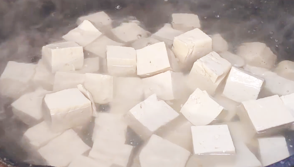 圖片[2]-【韭菜炒豆腐】做法步驟圖 出鍋比紅燒肉香 天天吃都不膩-起舞食譜網(wǎng)