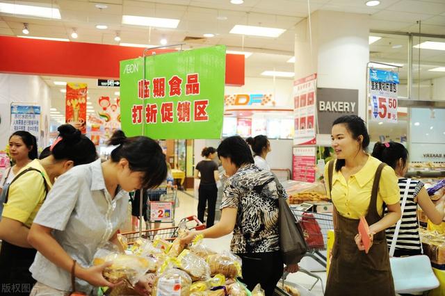 网络用语返祖什么意思,返祖意思是什么(难怪临期食品能大行其道)