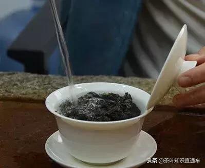 泡绿茶的水温多少度，关于六大茶叶冲泡的水温