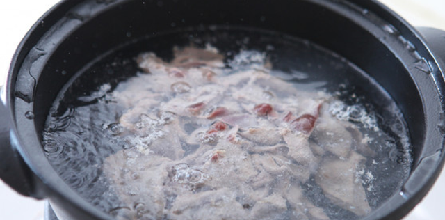 正确吃鸽子蛋方法，鸽子蛋这样做