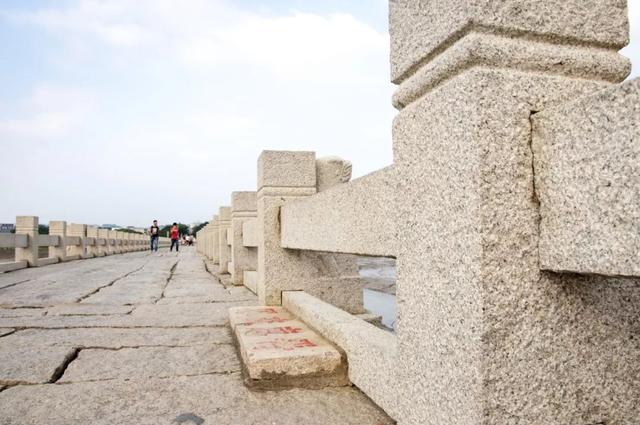 洛阳桥位于哪里，洛阳桥在哪个城市（“海内第一桥”洛阳桥）