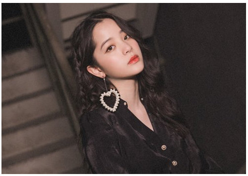 瓜子脸适合什么发型，瓜子脸适合什么发型  瓜子脸适合的发型有哪些（2020年瓜子脸女生最喜欢的仙女烫发型已经上线）