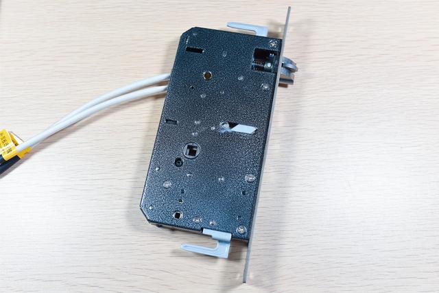 华为指纹锁怎么设置，华为p9指纹锁哪里设置（开门如此简单智能-华为VOC智能指纹锁S）