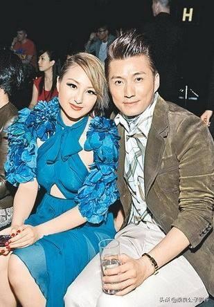 爱新觉罗绵怡邓丽君死亡之谜，邓丽君的死是（《万凰之王》TVB宝藏剧）