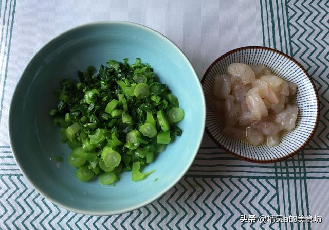 熬大米粥的做法，养胃大米粥的家常做法（熬大米粥的时候）