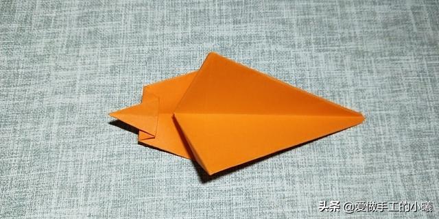 折纸小狗简单教程，简单的小狗折纸教程（简单可爱小狗折纸）