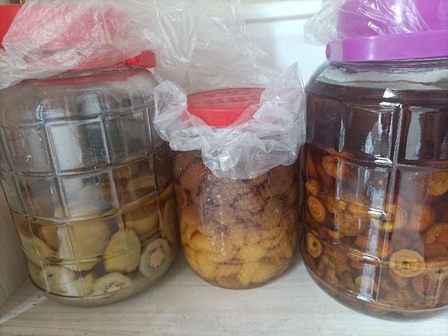 干刺梨泡水一次泡几粒，刺梨干怎么泡水（刺梨酒教程）