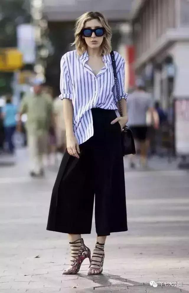 粗跟低帮高跟鞋怎么搭配裤子，气场超强的时髦组合