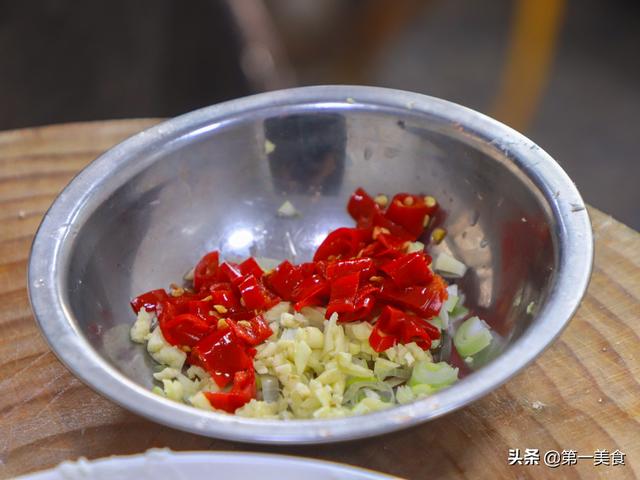 茄子夹肉馅的做法，炸茄子夹肉馅的做法（厨师长分享茄子好吃做法）