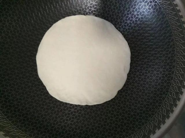 春饼这样做薄如蝉翼劲道又好吃，独家秘方1次能做30张