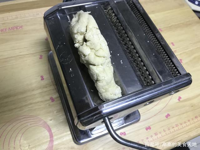 碱水面怎么做好吃，让人吃着上瘾的地道碱水面
