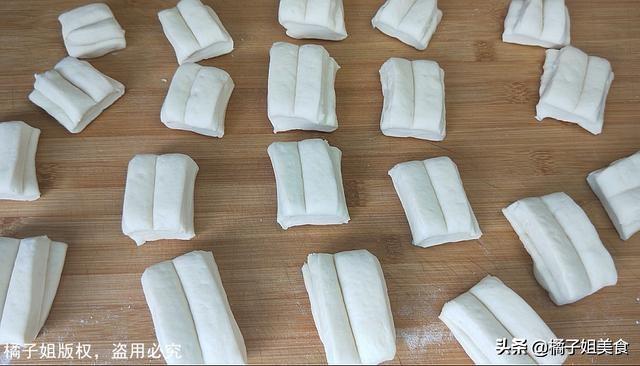 圖片[6]-【迷你小油條】做法步驟圖 一頓20個不夠吃 全家人都喜歡-起舞食譜網(wǎng)