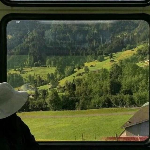 QQ背景图，qq背景图怎么设置（背景图分享<二>）