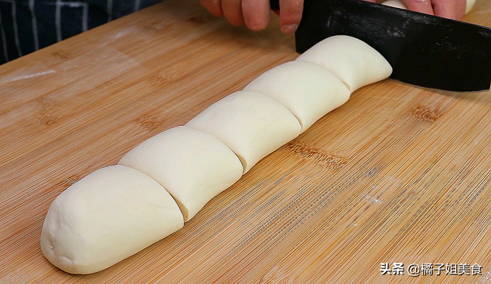 图片[5]-零失败烤箱食谱：空心芝麻大饼家庭做法！ 酥脆掉渣 孩子抢着-起舞食谱网