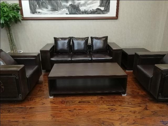 仿皮沙发掉皮怎么修复 仿皮沙发怎么护理保养，仿皮沙发掉皮怎么修复（那么皮沙发椅子掉皮了怎么办）