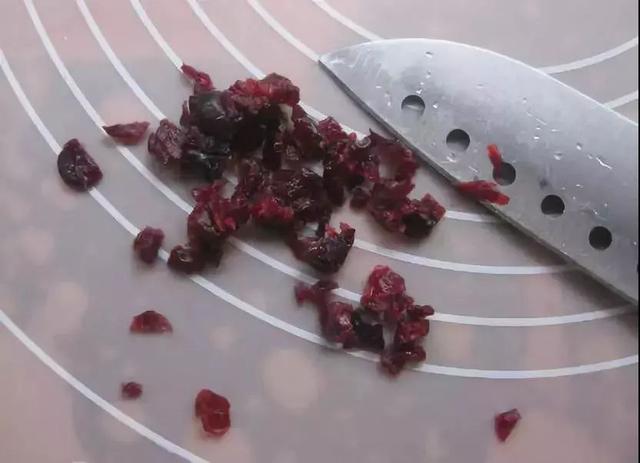 山药和鸡蛋糕可以同吃吗，山药和鸡蛋糕可以同吃吗宝宝（健脾益胃的山药鸡蛋糕）