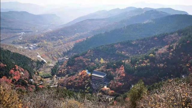 厦门青龙山溶洞，厦门秋天的白云洞