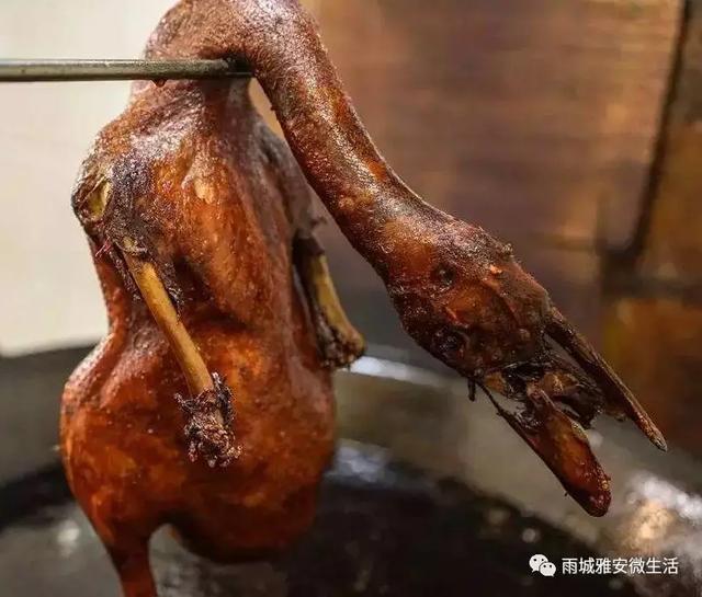 冷色系女头/快乐是个奢侈品，微信头像，冷色系女头/快乐是个奢侈品（雅安：一城梧桐伴流年）