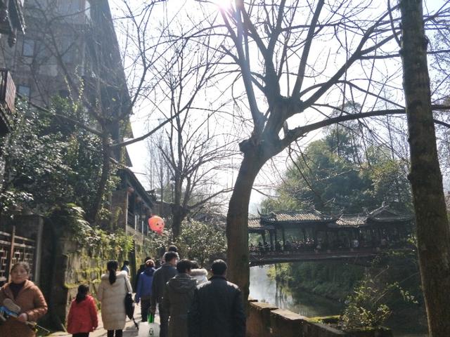 柳江古镇的特色，柳江古镇的特色美食（一个集美貌与美食于一身的古镇）