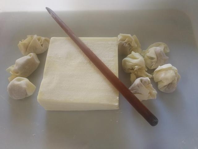 速冻馄饨煮多久，怎样煮速冻饺子（小馄饨煮的刚刚好）