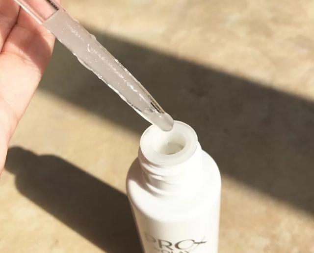 olay淡斑小白瓶，olay淡斑小白瓶真能祛斑吗（OLAY小白瓶和科颜氏淡斑精华对比测评）