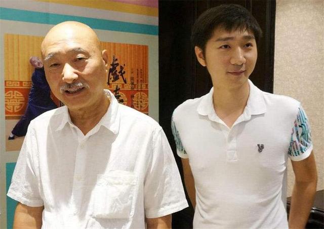 什么是祖孙三代人，祖孙三代指的是哪些人（祖孙三代共用一张脸才让人叫绝）