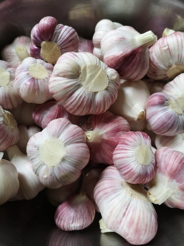 怎么在家里制作甜蒜，怎么在家里制作甜蒜泥（这配方我用了十几年）