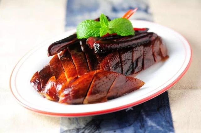杭州有什么好吃的，杭州美食攻略（杭州美食图鉴：从杭帮菜说起）