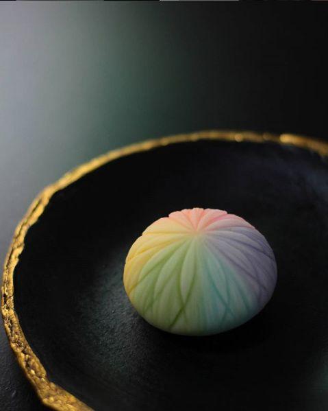 日本和果子的制作方法，日本食玩果子制作视频（日本匠人做出这么美的“和果子”）