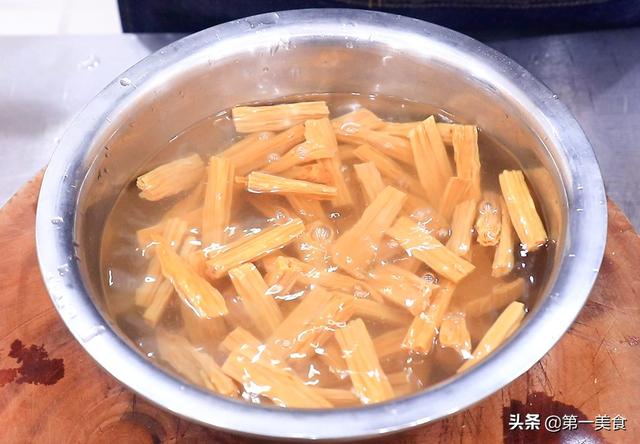凉拌腐竹怎么做，腐竹怎么做——凉拌腐竹（凉拌腐竹家常做法）
