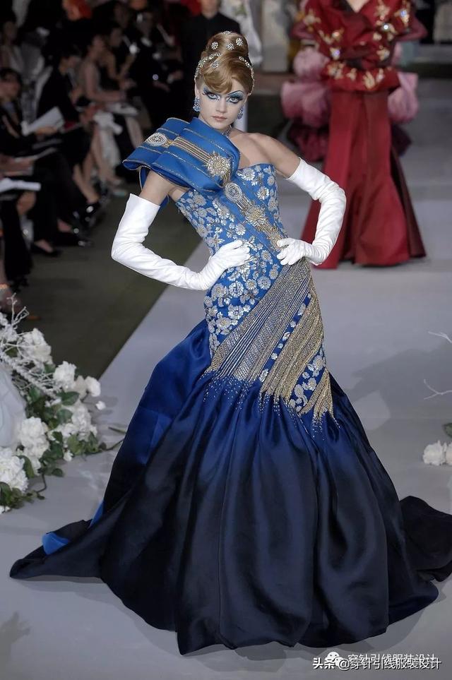 迪奥经典之作服装图，<迪奥>2007秋冬高定系列