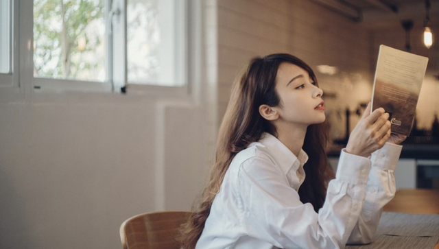百依百顺的女生，男生为何会渐渐感觉无趣，百依百顺的女生（跟男人聊天的6种方式）