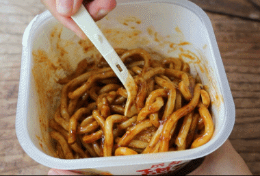 三养炸酱面好吃吗，正宗炸酱面的调料配方（种草丨方便粉面囤货指南）