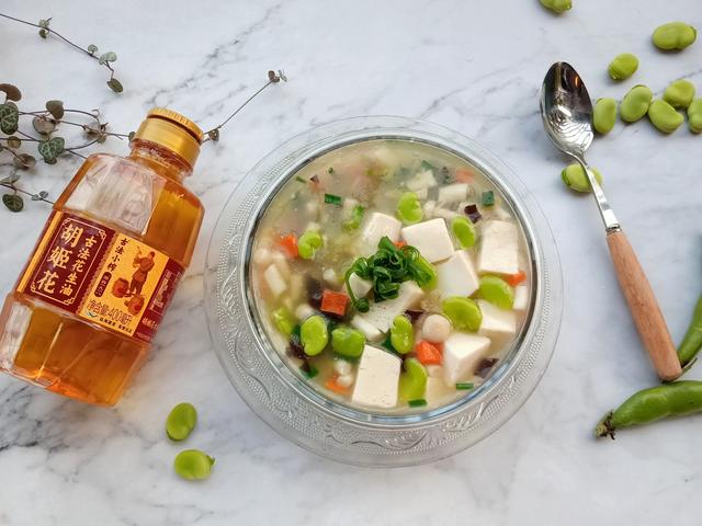 白玉豆腐汤的做法，豆腐白玉汤是什么汤（翡翠白玉汤这样做）
