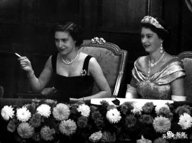 迪士尼在逃公主是什么意思，什么叫迪士尼在逃公主（被娱乐圈女明星玩了一年的在逃公主梗）