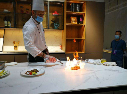 岩板是什么材料，岩板是什么材料有甲醛吗（关于岩板，看这一篇就足够了）