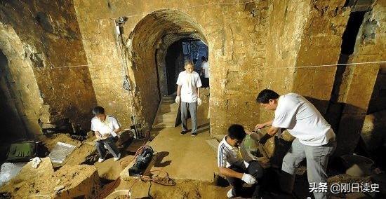 丧葬礼仪与讲究，入土为安”-------浅谈中国的丧葬制度和礼仪