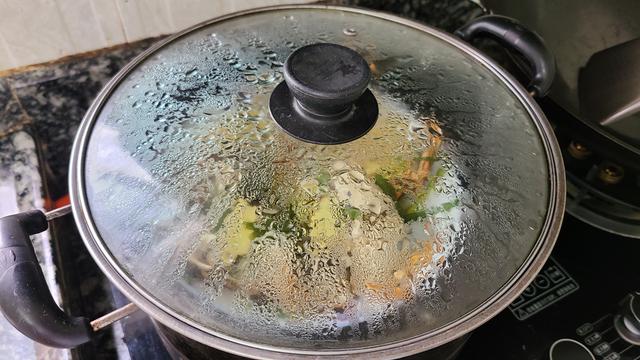 螃蟹怎么做好吃，冷冻螃蟹怎么做好吃（螃蟹的家常做法）