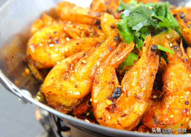 红烧基围虾怎么烧，红烧基围虾怎么烧的（吃一口瞬间明白了）