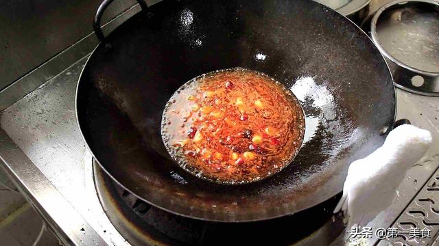 豆瓣鲫鱼的家常做法鱼，豆瓣鲫鱼的家常做法（厨师长分享“豆瓣鲫鱼”的做法）